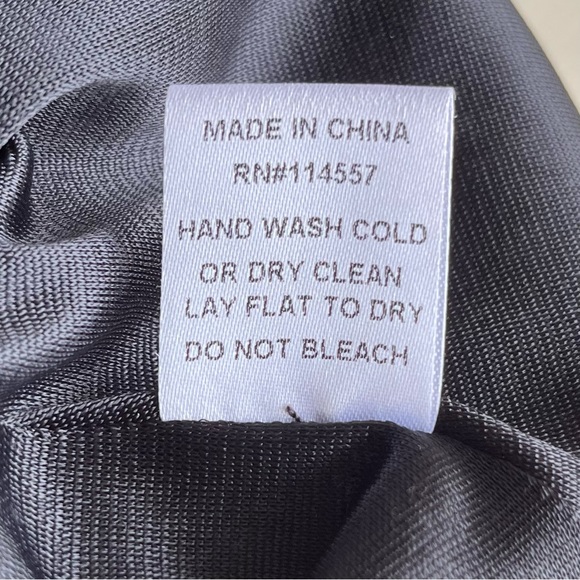 •Theme• Sleeveless Asymmetrical Dress - Size Medium - Picture 8 of 9